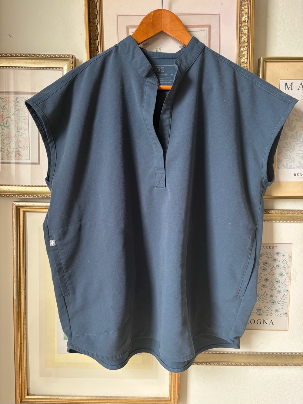 Figs Rafaela Oversized Scrub Top Dark Harbor Medium - Picture 7 of 11